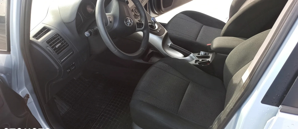 Toyota Auris cena 38000 przebieg: 243000, rok produkcji 2012 z Lublin małe 106